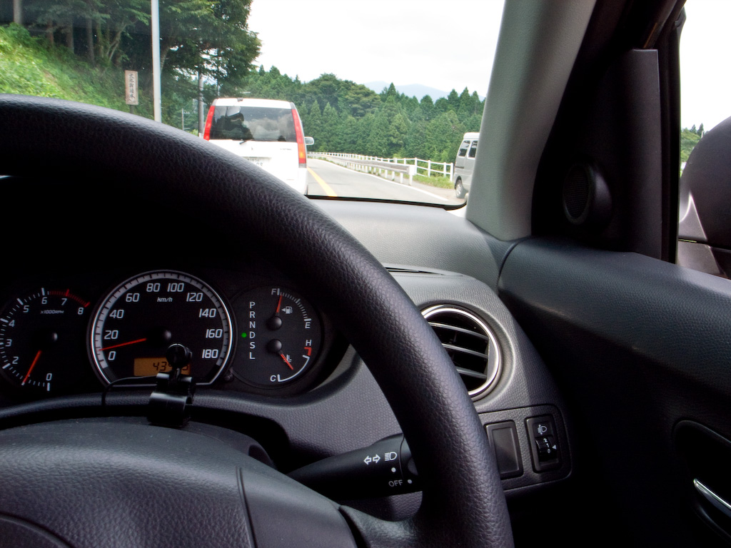 自動車新車を納車時の走行距離はどれくらい? 自動車新車を納車時の走行距離はどれくらい?