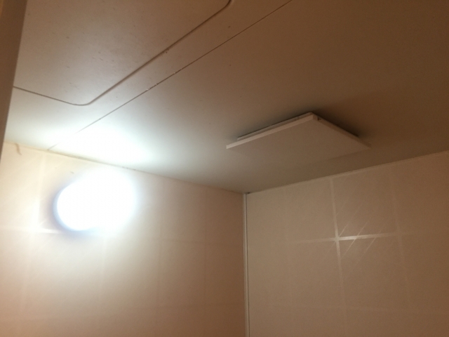 お風呂の換気扇を24時間使用するとメリットがたくさん! お風呂の換気扇を24時間使用するとメリットがたくさん!