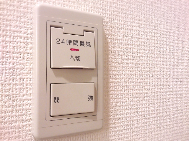トイレの換気扇、掃除しないとどうなるの？掃除の仕方は？